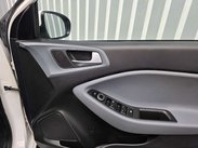 Hyundai i20 1.2 Premium SE Hatchback 5dr Petrol Manual Euro 6 (84 ps) 25