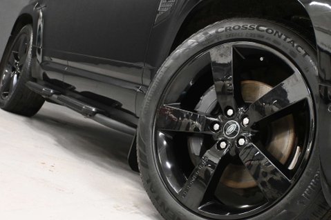 Land Rover Defender 3.0 Defender X-Dynamic HSE D MHEV A 4WD 5dr 22