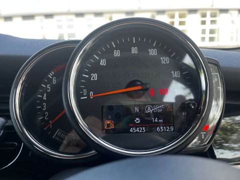 Mini Hatch 1.5 Cooper Sport 3dr 41