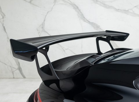 Porsche 911 (991) GT2 RS Weissach 49