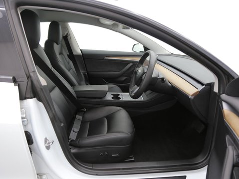 Tesla Model 3 Standard Range Plus Auto RWD 4dr 14