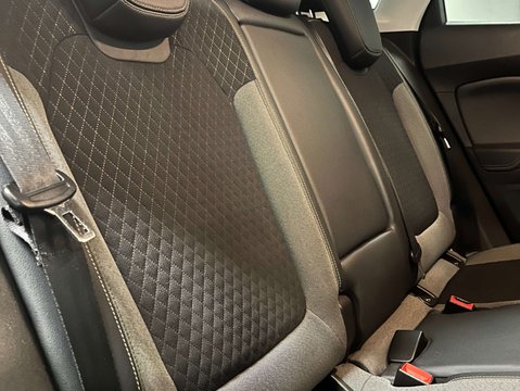 Vauxhall Grandland X 1.6 Grandland X Sport Nav TD S/S Auto 5dr 20