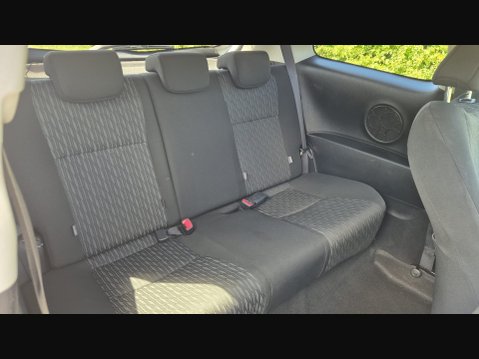 Toyota Yaris VVT-I EDITION 14
