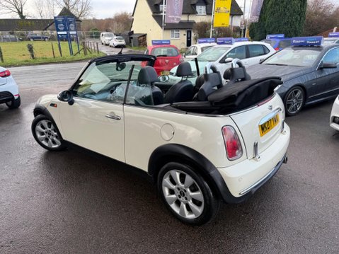 Mini Convertible 1.6 Cooper Euro 3 2dr 6