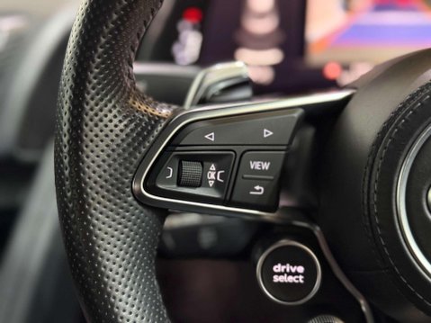 Audi R8 5.2 FSI V10 Plus S Tronic quattro Euro 6 (s/s) 2dr 34