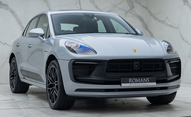 Porsche Macan GTS 9