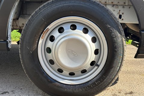 Ford Transit 350 Drw L5 130 ps Dropside Truck - 5.2m Internal Length 26