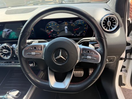 Mercedes-Benz B Class B 220 4MATIC AMG LINE PREMIUM 26