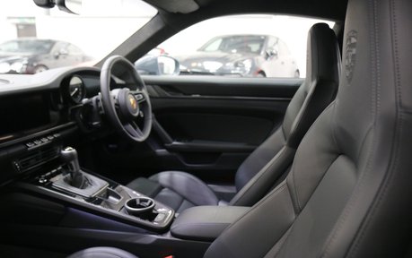 Porsche 911 GT3 Touring PDK - PCCB, Carbon Roof, Lift 10