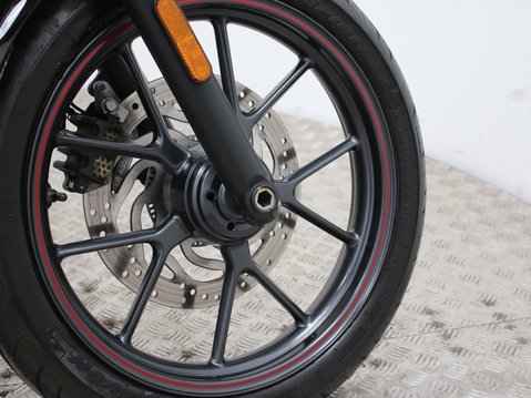 Triumph Street Twin BONNEVILLE STREET TWIN 23