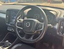 Volvo XC40 2.0 D3 Momentum SUV 5dr Diesel Auto Euro 6 (s/s) (150 ps) 12