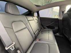 Tesla Model Y (Dual Motor) Long Range SUV 5dr Electric Auto 4WDE (384 bhp) 26