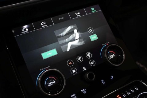Land Rover Range Rover Velar R-DYNAMIC HSE 40