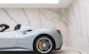 Ferrari 488 Spider 28