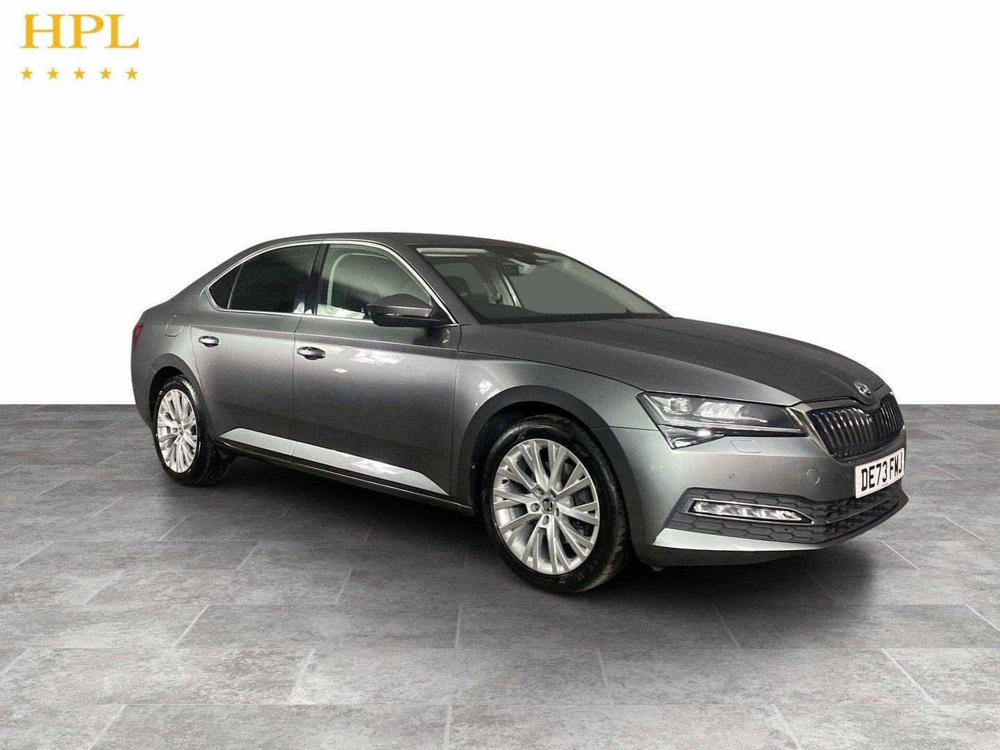 Skoda Superb listing photo
