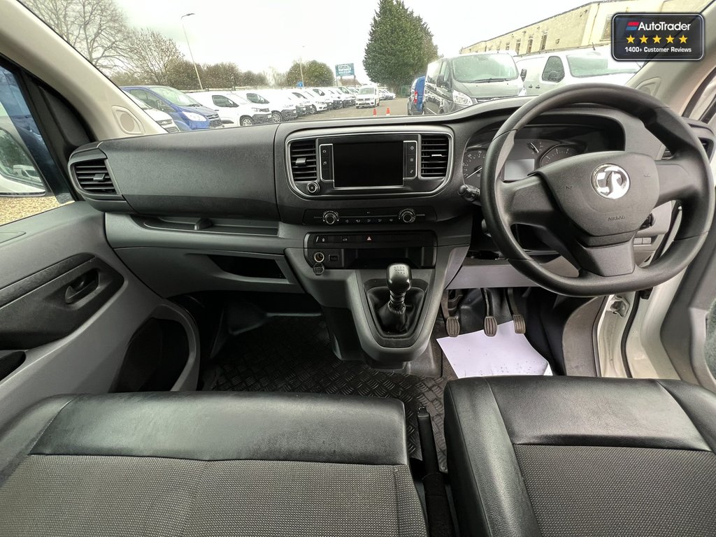 2019 Vauxhall VivaroLWB L2H1 Low Roof 2900 Air Con Sensors Tow Bar EURO 6 NO VAT — thumbnail 31 of 51