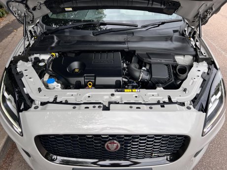 Jaguar E-Pace 2.0 D180 R-Dynamic HSE Auto AWD Euro 6 (s/s) 5dr 49