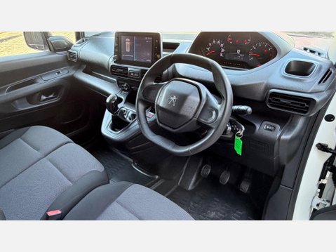 Peugeot Partner BLUEHDI PROFESSIONAL PREMIUM L2 24