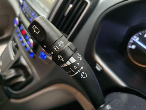 Hyundai I800 2.5 CRDi SE Nav Euro 6 5dr 28