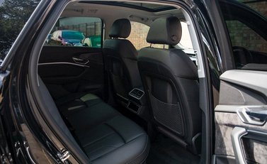 Audi E-Tron 55 Quattro Launch Edition 14