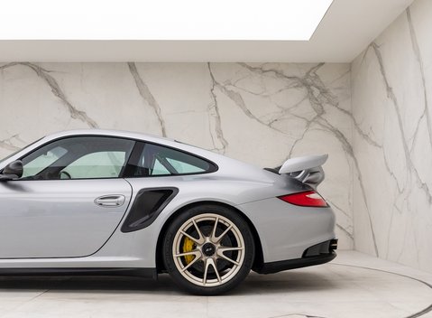 Porsche 911 (997) GT2 RS 30