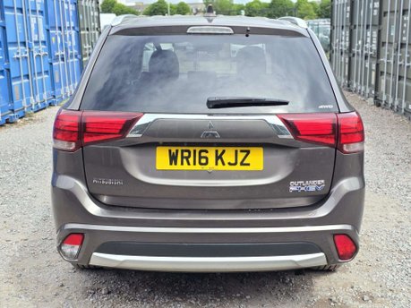 Mitsubishi Outlander 2.0h 12kWh GX4h SUV 5dr Petrol Plug-in Hybrid CVT 4WD Euro 6 (s/s) (200 ps) 10