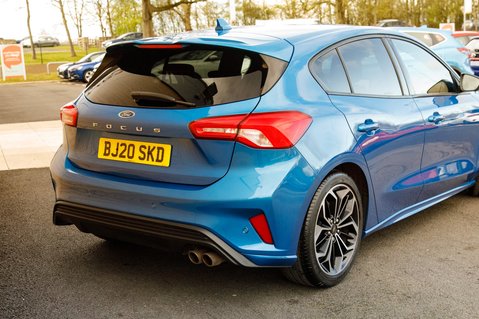 Ford Focus ST-LINE X 8
