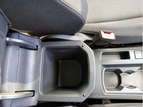 Volkswagen T-Roc 1.5 TSI EVO Design Euro 6 (s/s) 5dr 41