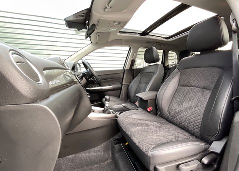 Suzuki Vitara SZ5 BOOSTERJET ALLGRIP MHEV 12