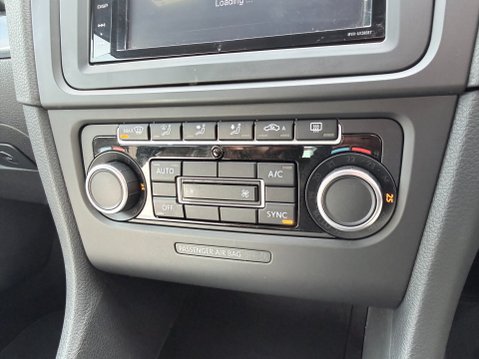 Volkswagen Golf 2.0 GTI 5DR 16