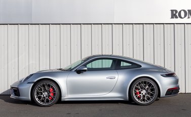 Porsche 911 Carrera 4S (992) 2
