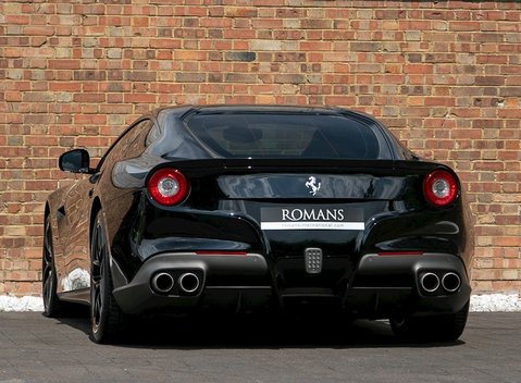 Ferrari F12 Berlinetta 3