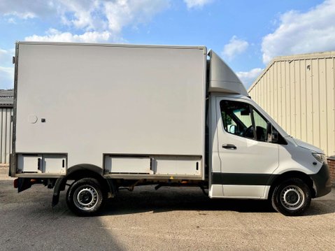 Mercedes-Benz Sprinter 2.0 315 CDI Progressive Chassis Cab 2dr Diesel Manual RWD L2 Euro 6 (s/s) ( 3