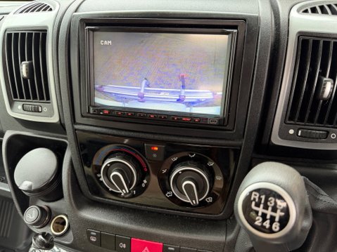 Auto-Trail Tracker EKS LOVELT LOW MILEAGE GREAT SPEC TRACKER 25