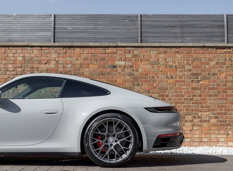 Porsche 911 (992) Carrera 4S 33