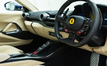 Ferrari 812 Superfast 10