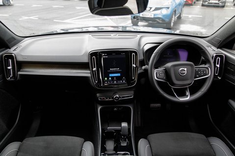 Volvo C40 RECHARGE PRO TWIN AWD 3