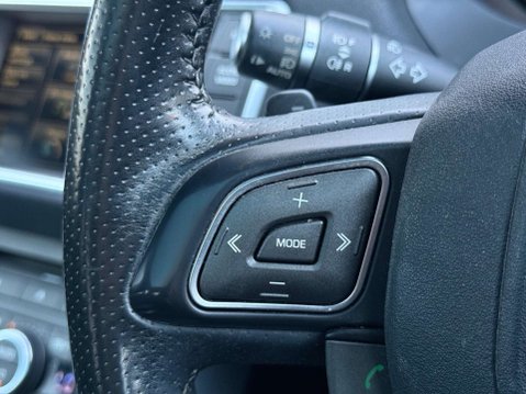 Land Rover Range Rover Evoque 2.2 SD4 Dynamic Auto 4WD Euro 5 (s/s) 3dr 90