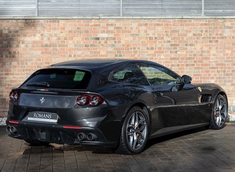 Ferrari GTC4 Lusso 7
