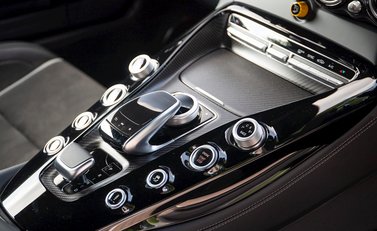 Mercedes-Benz Amg GT GT R 18