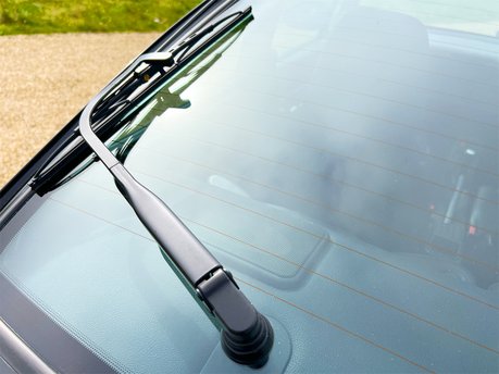 Porsche 911 CARRERA 4 35