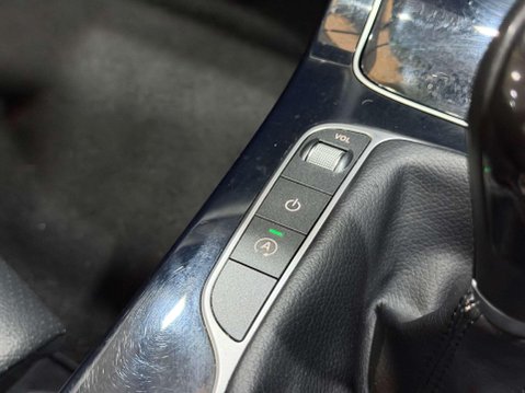 Mercedes-Benz C Class 2.0 C200 SE Saloon 4dr Petrol Manual Euro 6 (s/s) (184 ps) 41