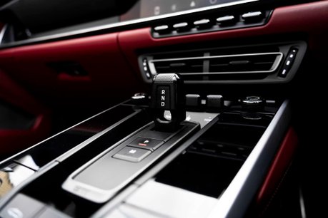 Porsche 911 TURBO S PDK. SPORTS CHRONO. HEATED & VENTILATED SEATS. PCCBS. LIFT. 10