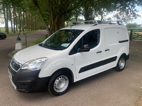 Peugeot Partner BLUE HDI SE L1 850 13