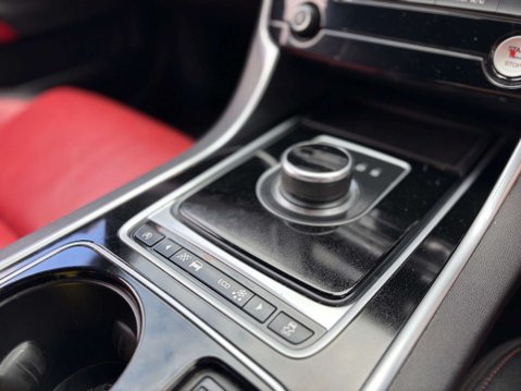 Jaguar XE 2.0 XE R-Sport D Auto 4dr 56