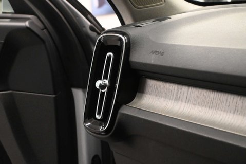 Volvo XC40 1.5 XC40 Inscription Pro T3 Auto 5dr 19