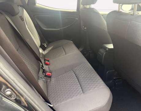 Toyota Yaris 1.5 Yaris Design HEV CVT 5dr 14
