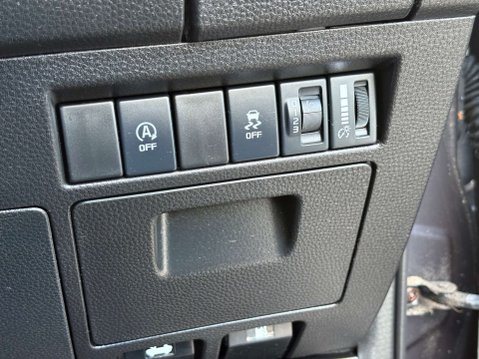Isuzu D-Max 1.9 D-Max DL40 Auto 4WD 81
