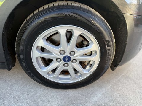 Ford Transit Connect 1.5 Transit Connect 240 Limited TDCi 39