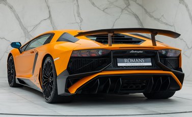 Lamborghini Aventador SV LP 750-4 10